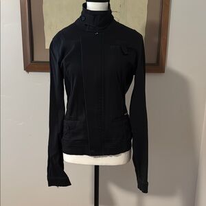 Black Utility Volcom Jacket with Versatile Design